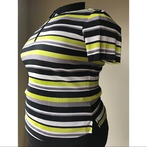 Funky DKNY GOLF 3/4 zip collared short sleeve top